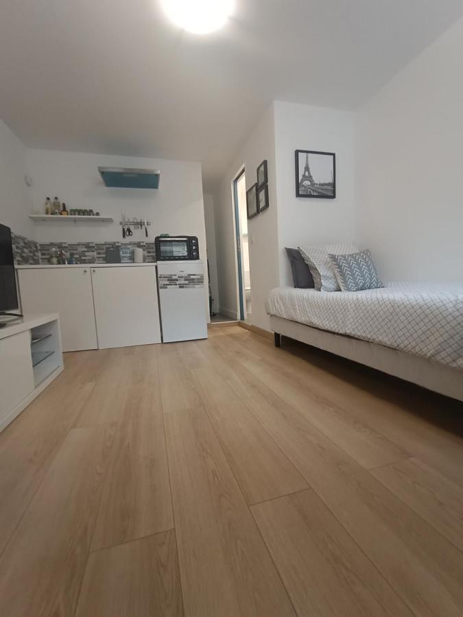 Studio Meuble A Bougival ภายนอก รูปภาพ